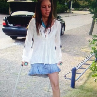 Amputee: sharing video/photo.