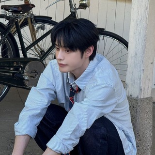 Jiwoong.